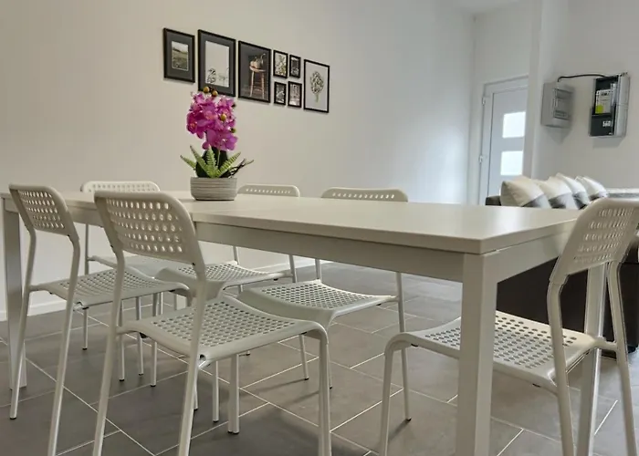 Charbex 4 Bruxelles-charleroi-airport Hébergement de vacances *